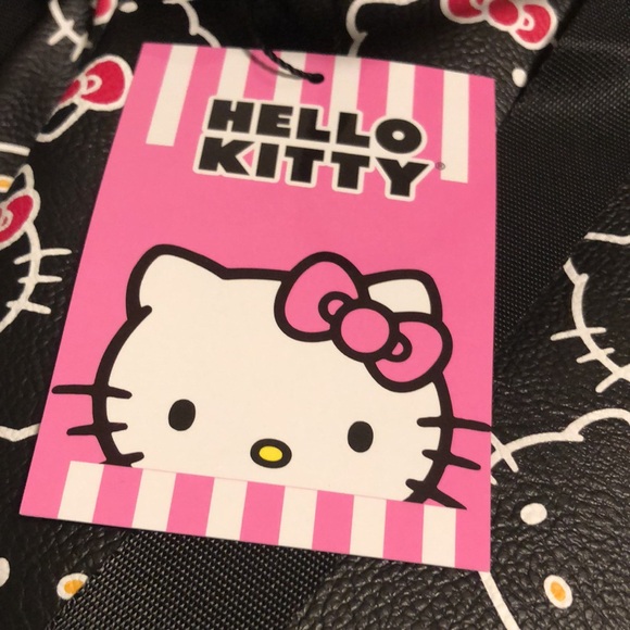 Hello kitty backpack - Picture 3 of 5